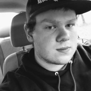 Meet your Posher, Logan